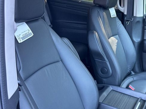 New 2026 Honda Odyssey EX-L image 10