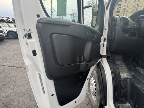 Used 2025 RAM ProMaster 2500 w/ Safety Group image 13