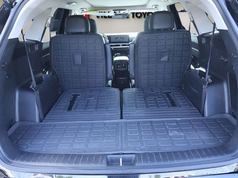 Used 2024 Kia Sorento SX AWD/4WD image 17