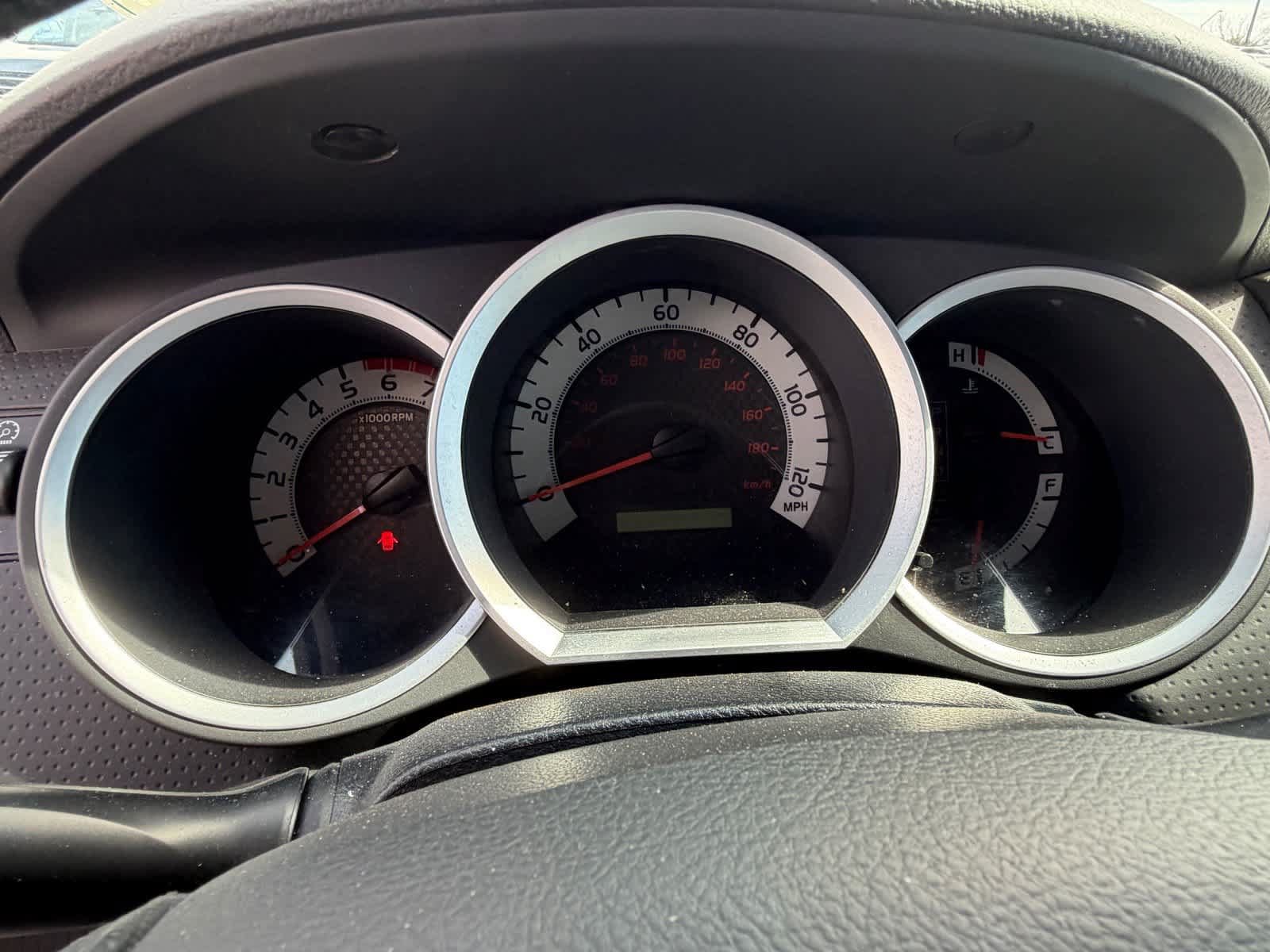 Used 2015 Toyota Tacoma PreRunner w/ SR5 Package RWD image 9