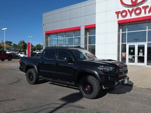 Used 2019 Toyota Tacoma TRD Pro AWD/4WD image 7