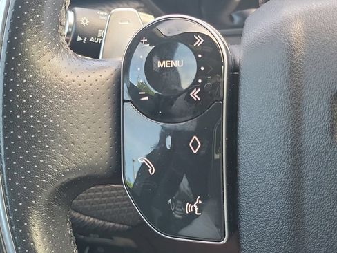 Used 2018 Land Rover Range Rover Velar R-Dynamic SE AWD/4WD image 29