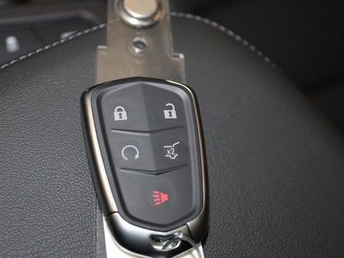 New 2025 Cadillac XT6 Luxury image 19