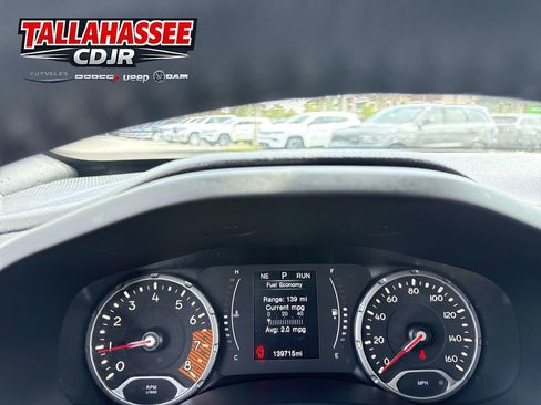 Used 2020 Jeep Renegade Altitude FWD image 18