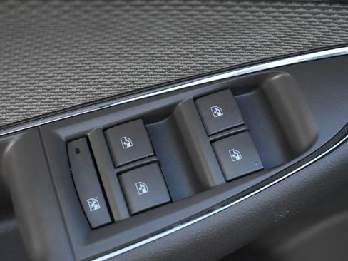 Used 2018 Chevrolet Cruze LT w/ Convenience Package image 13