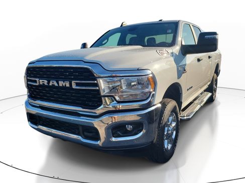 Used 2024 RAM 2500 Big Horn w/ Off Road Package AWD/4WD image 3