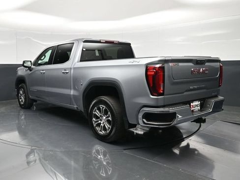 Used 2025 GMC Sierra 1500 SLT AWD/4WD image 12