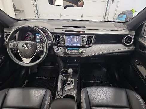 Used 2017 Toyota RAV4 SE AWD/4WD image 29