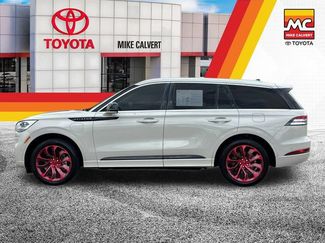 Used 2022 Lincoln Aviator Grand Touring w/ Equipment Group 301A AWD/4WD video 2