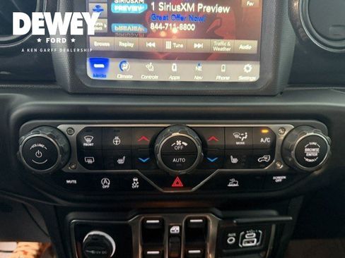 Used 2021 Jeep Wrangler Unlimited Sport AWD/4WD image 18