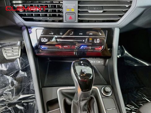 Used 2025 Volkswagen Jetta Sport FWD image 22