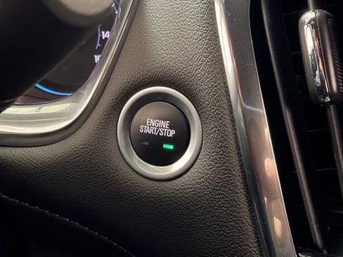 Certified 2023 Chevrolet Traverse LT image 15