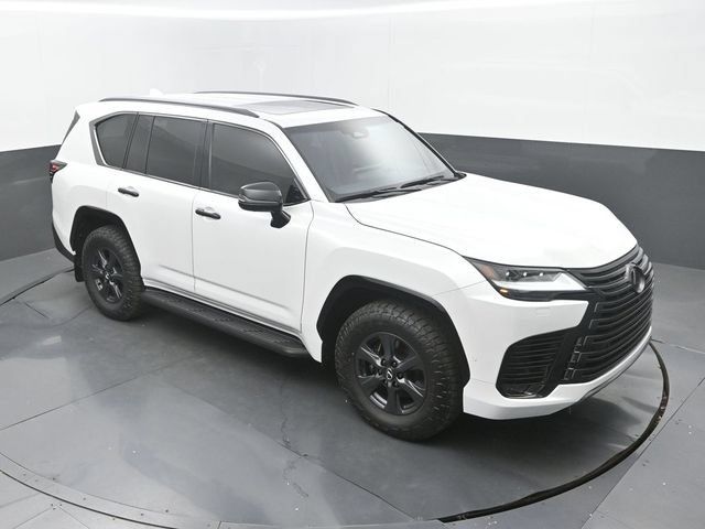 Used 2025 Lexus LX 700h Overtrail AWD/4WD image 29