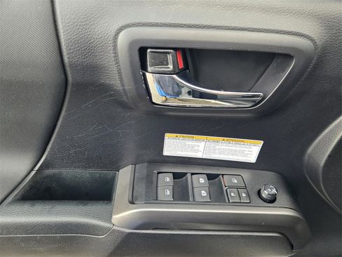 Used 2020 Toyota Tacoma TRD Off-Road image 16