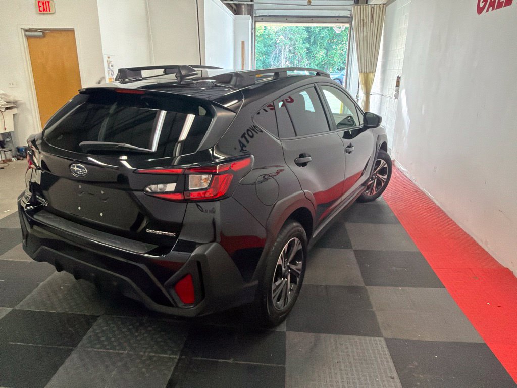 Used 2024 Subaru Crosstrek 2.0i Premium AWD/4WD image 11