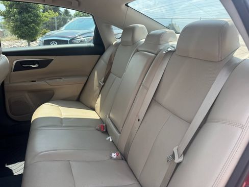 Used 2017 Nissan Altima 3.5 SL w/ 3.5SL Technology Package FWD image 8