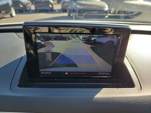 Used 2018 Audi Q3 2.0T Premium Plus w/ Premium Plus Package image 33