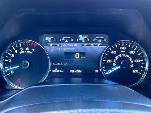 Used 2017 Ford F150 Lariat image 26