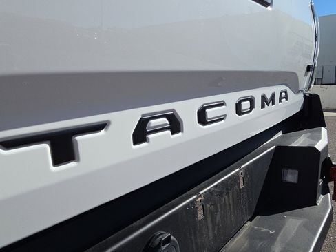 Used 2023 Toyota Tacoma TRD Off-Road image 20