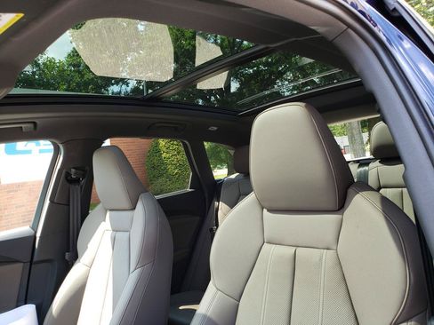 Used 2025 Audi Q5 Premium Plus w/ Premium Plus AWD/4WD image 10