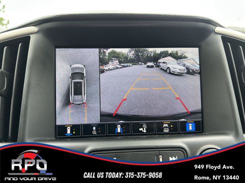 Used 2022 GMC Terrain Denali w/ Black Diamond Edition AWD/4WD image 11