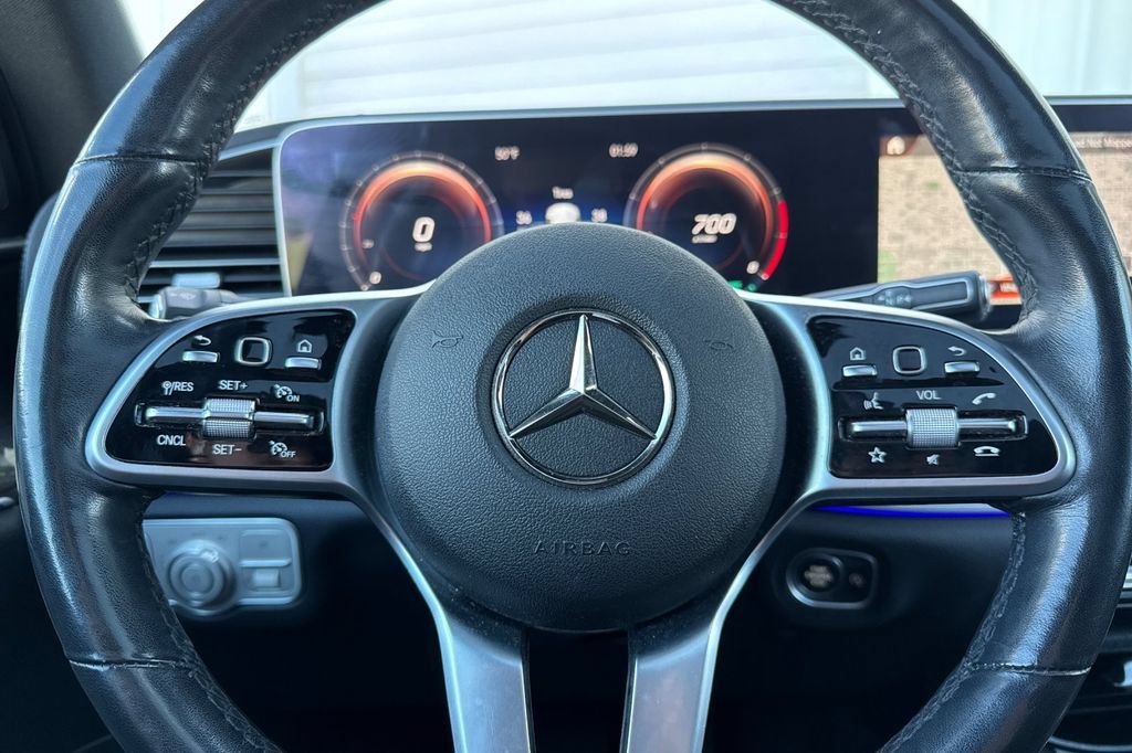 Used 2022 Mercedes-Benz GLS 450 4MATIC image 29