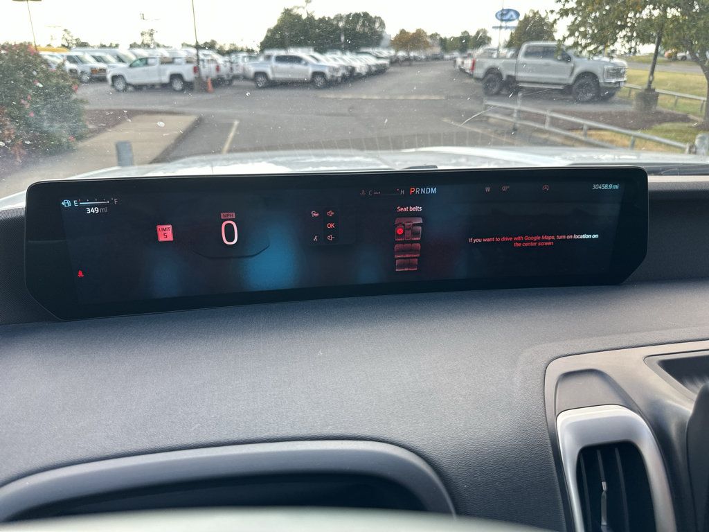 Used 2025 Ford Expedition Active AWD/4WD image 25