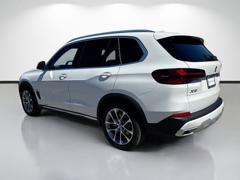 New 2026 BMW X5 xDrive40i image 5