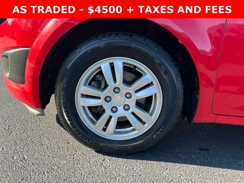 Used 2013 Chevrolet Sonic LT image 9