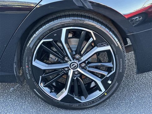 Used 2024 Nissan Altima 2.5 SR image 19