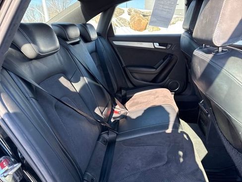 Used 2010 Audi A4 2.0T Prestige image 11