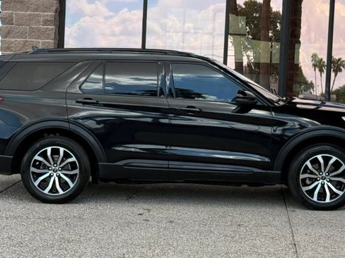 Used 2020 Ford Explorer ST w/ Premium Technology Package AWD/4WD image 14