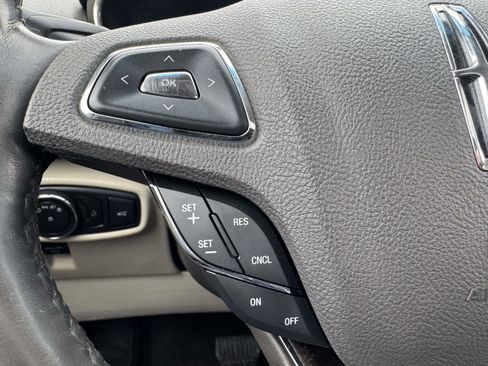 Used 2016 Lincoln MKX Reserve w/ Climate Package image 28