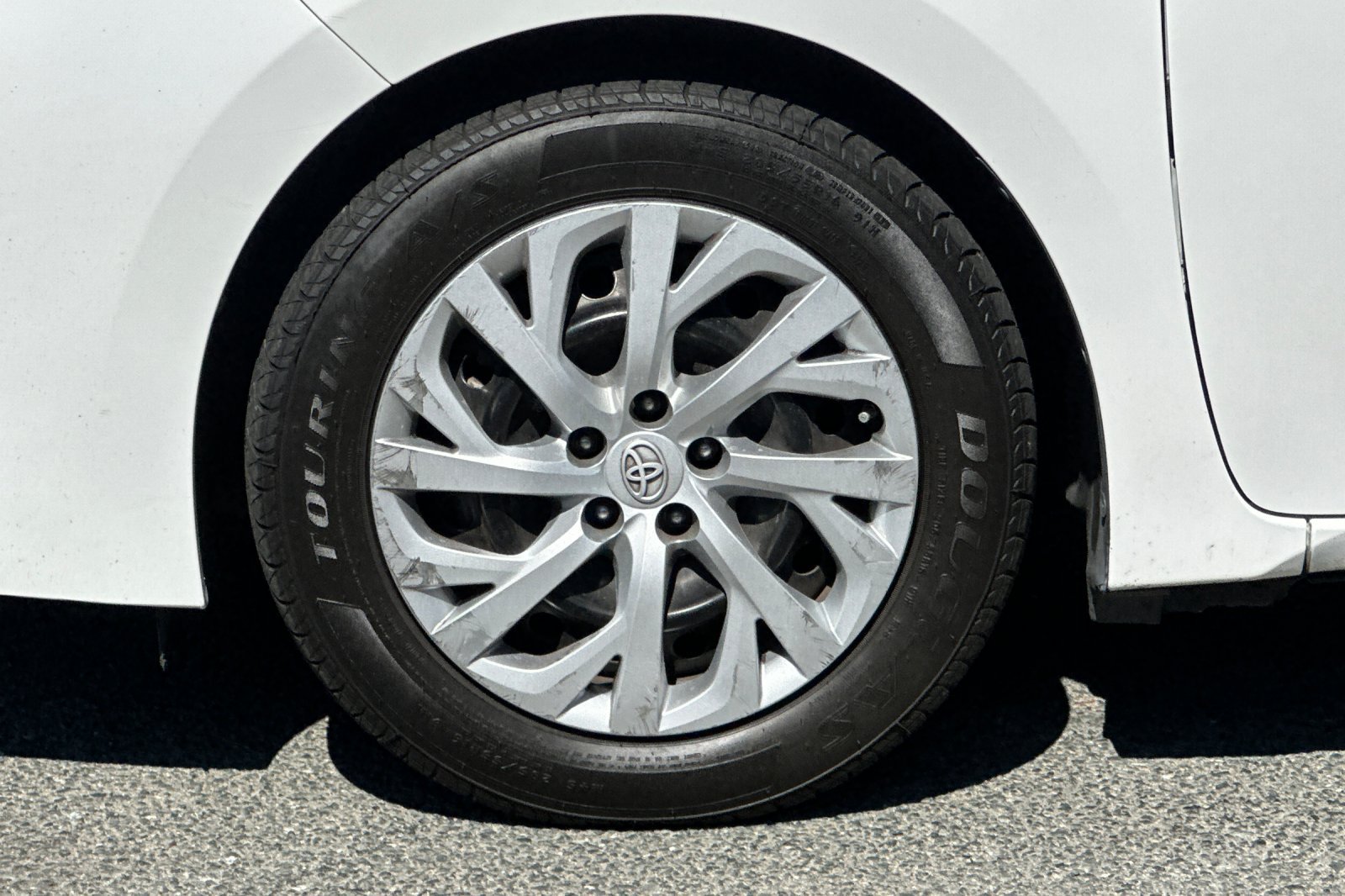 Used 2017 Toyota Corolla LE FWD image 24