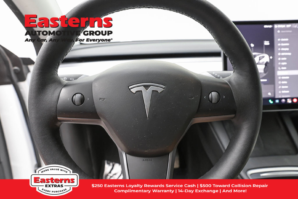 Used 2022 Tesla Model Y Long Range AWD/4WD image 11