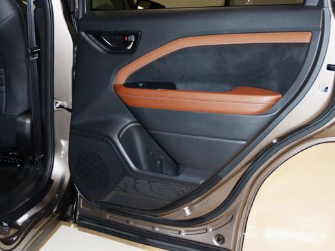 Used 2025 Subaru Forester Touring image 61