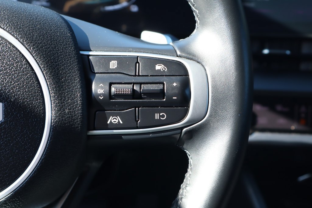 Used 2024 Kia Sportage EX AWD/4WD image 24