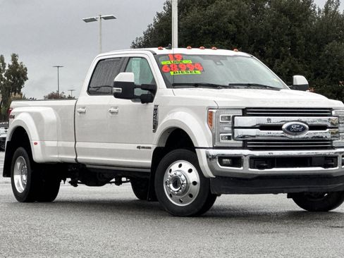 Used 2019 Ford F450 Lariat w/ Lariat Ultimate Package AWD/4WD image 2