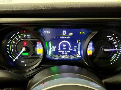 Used 2024 Jeep Wrangler High Altitude AWD/4WD image 14