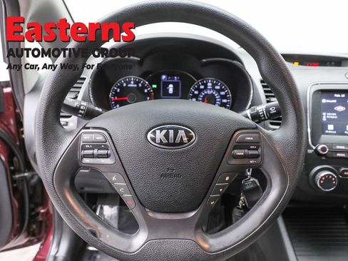 Used 2018 Kia Forte LX w/ LX Popular Package image 10