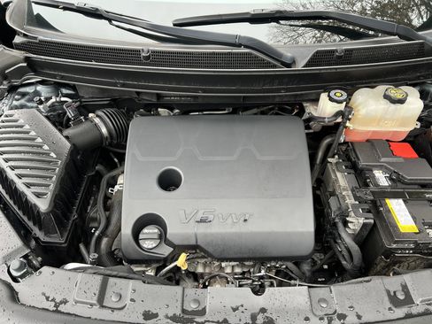 Used 2021 Buick Enclave Premium w/ Sun and Sites Package image 35