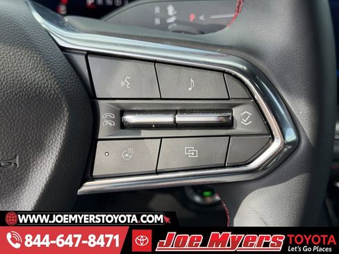 Used 2025 Chevrolet Suburban RST w/ Comfort Package image 23