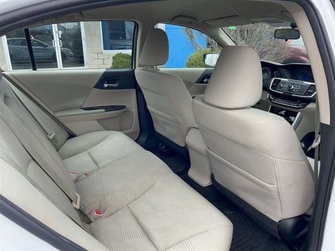 Used 2016 Honda Accord LX image 14