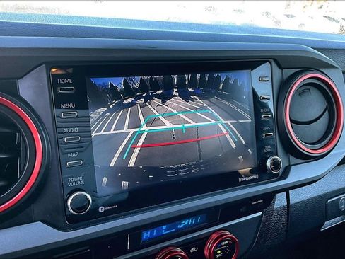 Used 2023 Toyota Tacoma TRD Off-Road image 14