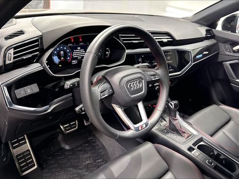 Used 2025 Audi Q3 2.0T Premium Plus w/ Premium Plus Package AWD/4WD image 14