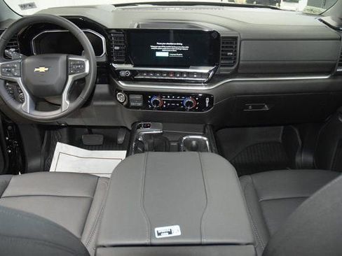 New 2026 Chevrolet Silverado 1500 LTZ w/ LTZ Premium Package AWD/4WD image 31