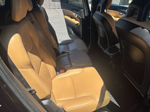 Used 2018 Volvo XC90 T6 Momentum w/ Convenience Package AWD/4WD image 10