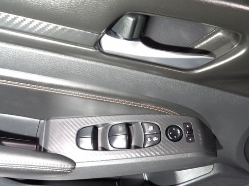 Used 2022 Nissan Altima 2.5 SR FWD image 7