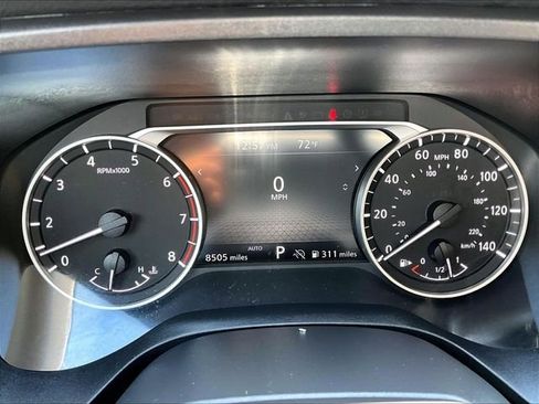 Used 2025 Nissan Rogue S AWD/4WD image 25