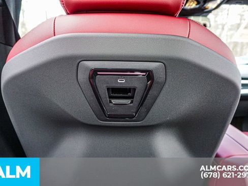 Used 2026 BMW 530i xDrive image 32